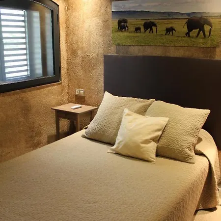 Masia Cal Sisplau: Vineyard Retreat With Pool Near Barcelona Holiday home San Martin Sarroca