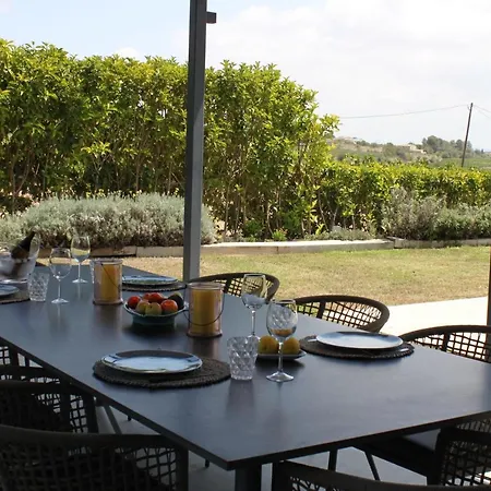 Masia Cal Sisplau: Vineyard Retreat With Pool Near Barcelona Holiday home San Martin Sarroca