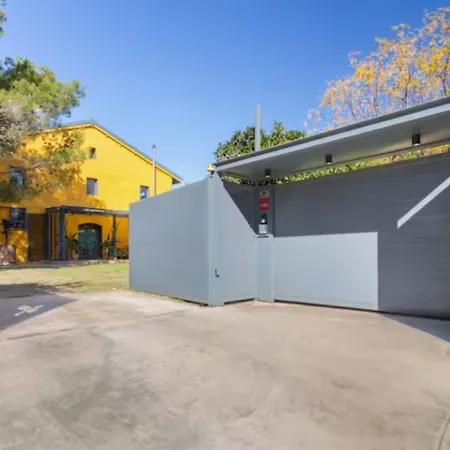 Masia Cal Sisplau: Vineyard Retreat With Pool Near Barcelona San Martin Sarroca