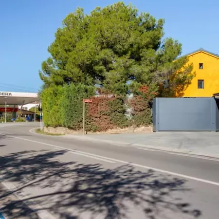 Masia Cal Sisplau: Vineyard Retreat With Pool Near Barcelona Holiday home San Martin Sarroca