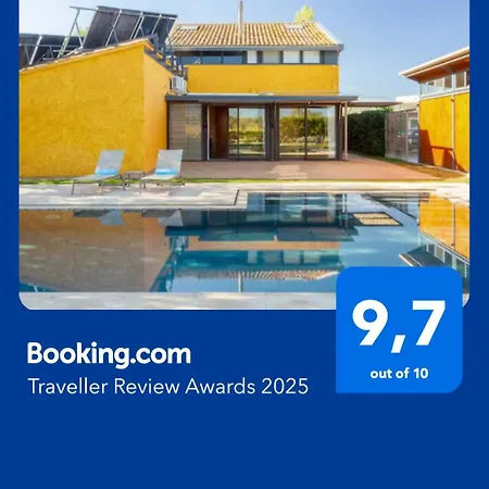Masia Cal Sisplau: Vineyard Retreat With Pool Near Barcelona San Martin Sarroca